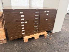 8er Planschrank mit Schlüssel 150x105cm H: 75cm