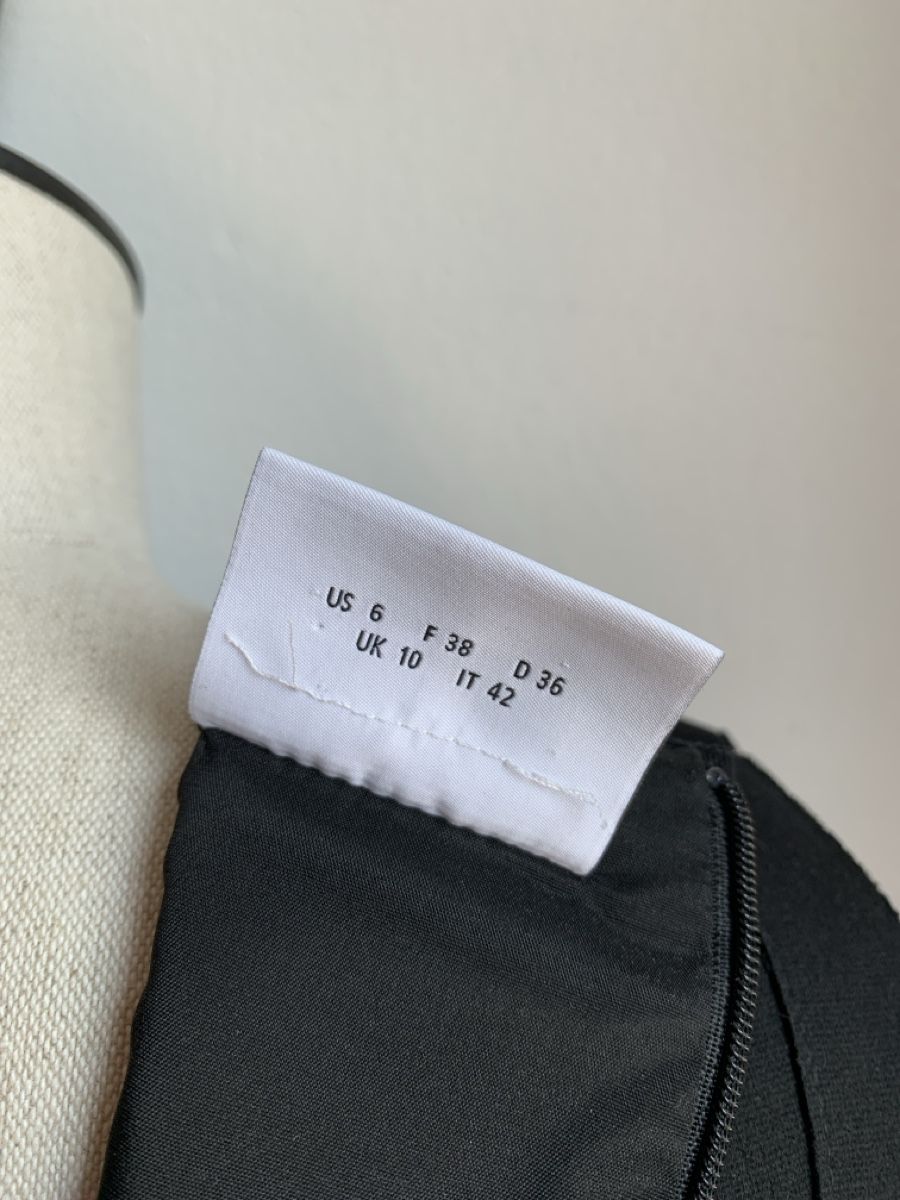 Akris Vestiti: AKRIS: Elegantes schwarzes Kleid mit Cutout, 36 – Nuovo (secondo la descrizione) da Luzern venduto da designluzern 6