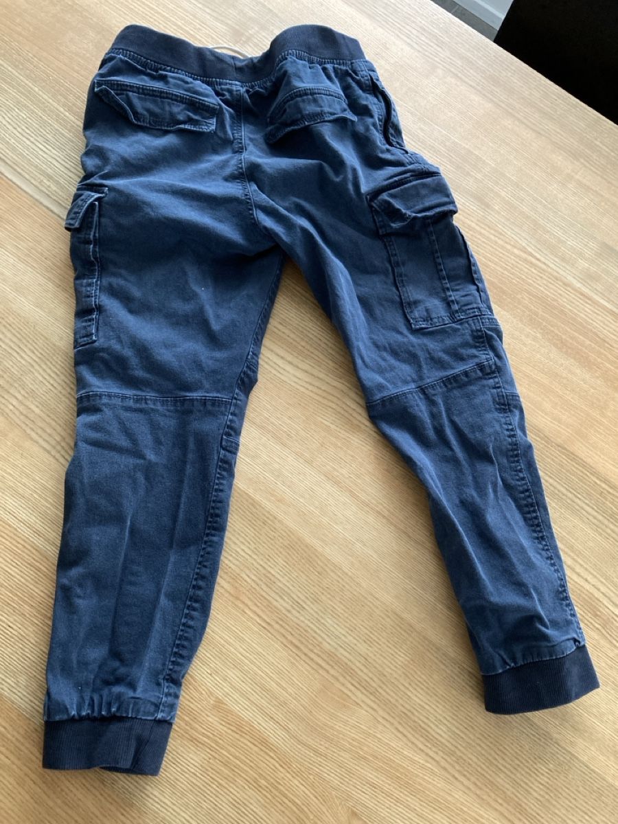H&M Pantalons: H&M Hose – D'occasion à Gunzwil par Heimatchochi 1