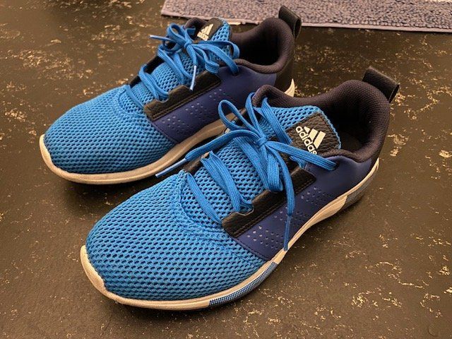Adidas Scarpe da uomo: Adidas Laufschuhe / Sneaker Supercloud Blau Gr. 43.5 – Usato da Uitikon Waldegg venduto da giumarco 1