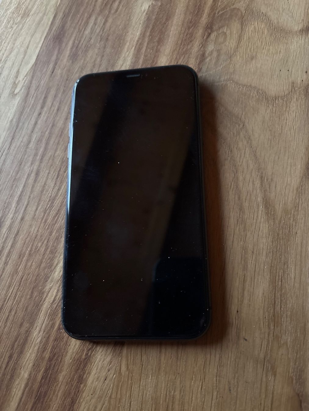 Apple Telefoni cellulari / Smartphones: Apple iPhone 11, 128 GB, Displayfehler – Usato da Gerlafingen venduto da mar_8zpj 1