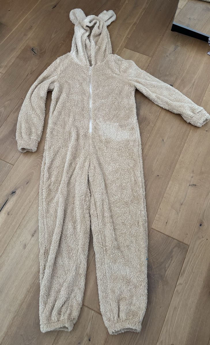 Tute: Teddy bear onesie size M/L good condition – Usato da Windisch venduto da bymarikaa