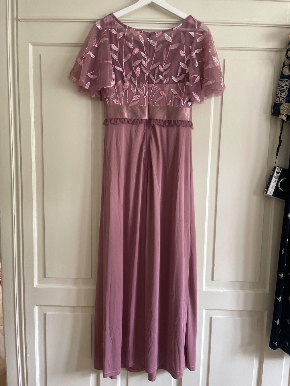 Kleider: Abendkleid, rosa, Bodenlang, Grösse M mit Pailletten – Gebraucht aus St. Gallen von ann_llt9 3