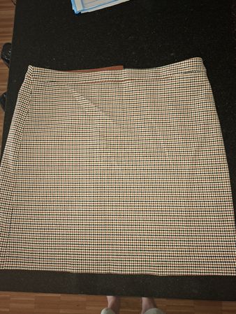 Neu, noch nie getragen! Damenrock von ESPRIT, Gr. 44