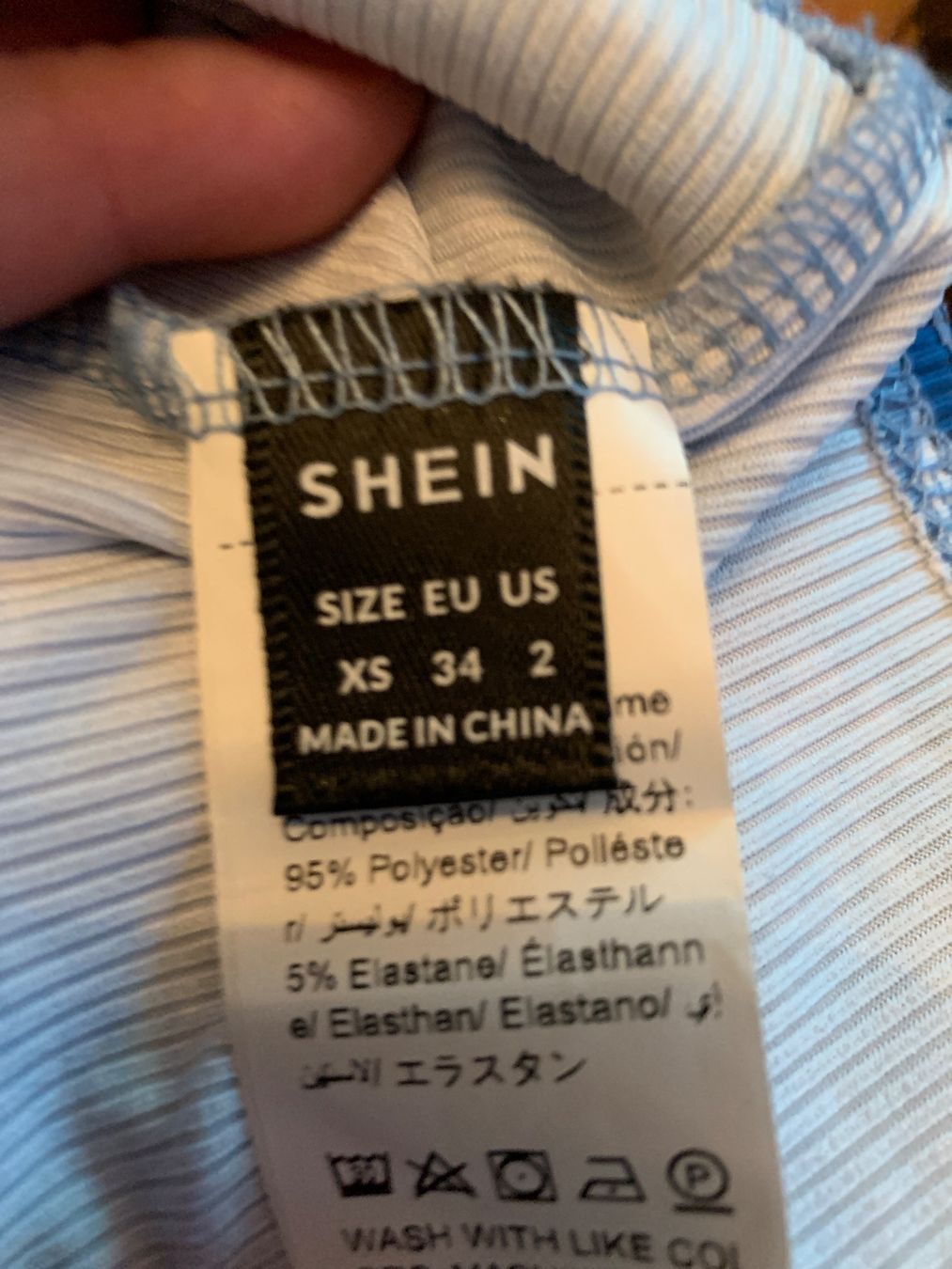 Shein Top: Joli dos nu Shein taille xs – Usato da MEYRIN venduto da Gwendo10 2