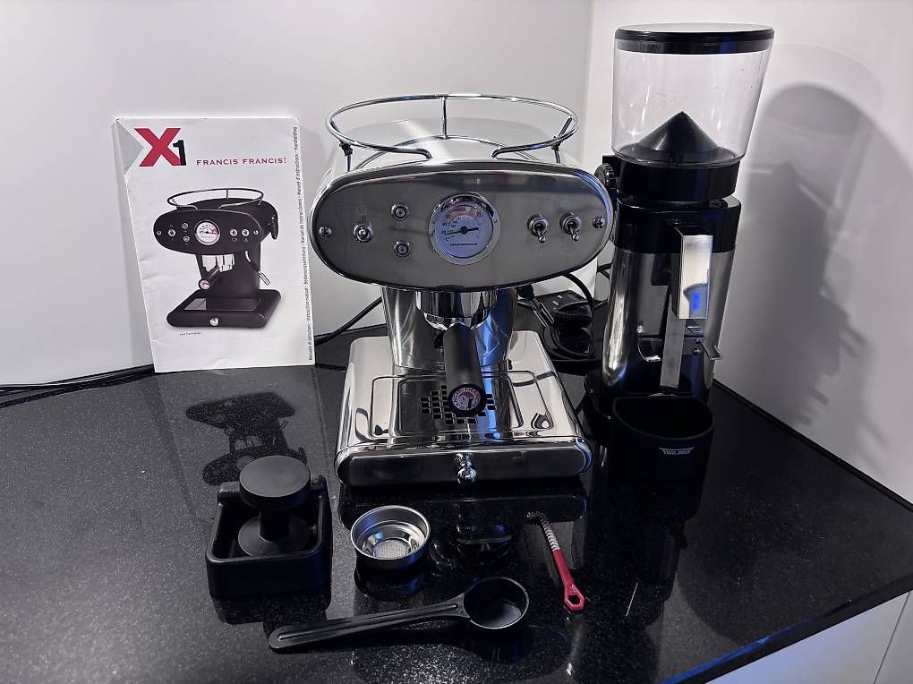 FrancisFrancis! Macchine per caffè & Macchine per espresso: Francis Francis X1 Espressomaschinee + Kaffeemühle – Usato da Hünenberg venduto da AzteC_8