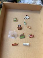 Pin Set 7 - 10 Stück