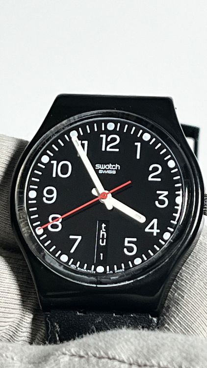 Klassische Swatch Uhr Gent, schwarzes Lederarmband, Top Z... 6