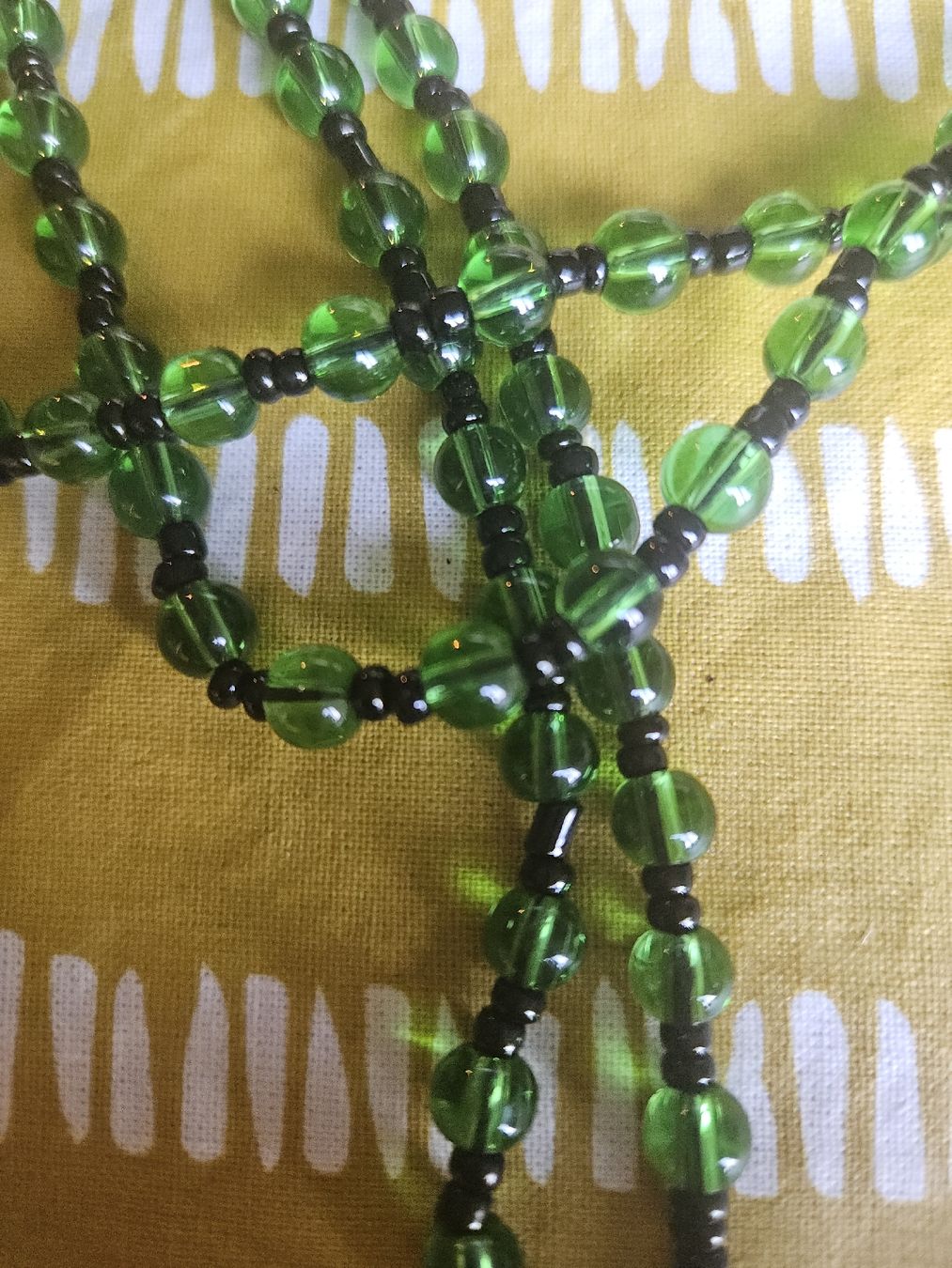 Catenine: collier cigale verte en verre – Nuovo e nell'imballaggio originale da Thônex venduto da lacomtessedesfees 2