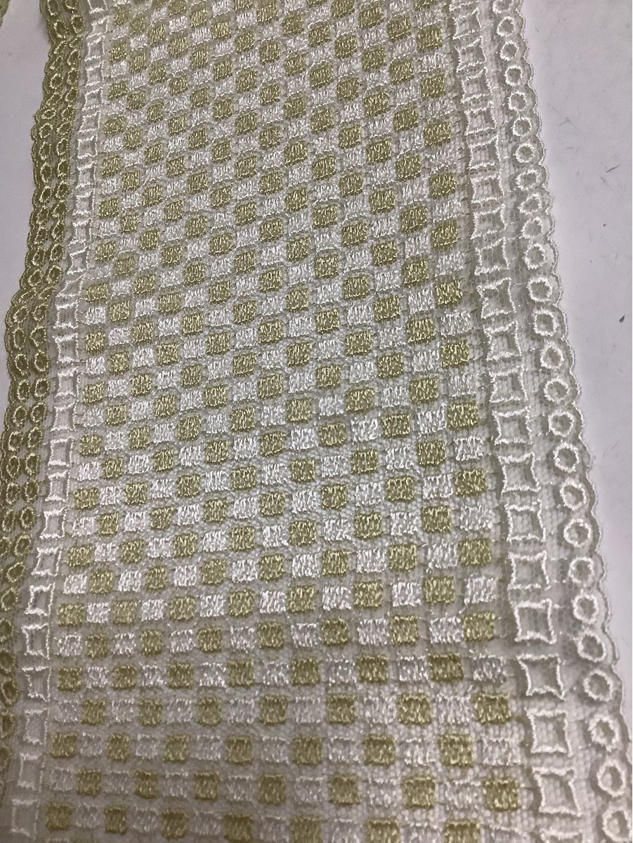 Stoffe: Elegante bestickte Spitze 13,5cm breit – Neu (gemäss Beschreibung) aus Winterthur von tat_ky5h 2