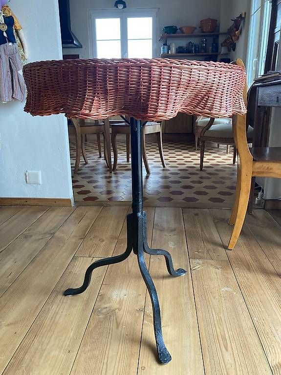 Tavoli: table en rotin et fer forgé – Usato da Crissier venduto da mar_rwq8 1
