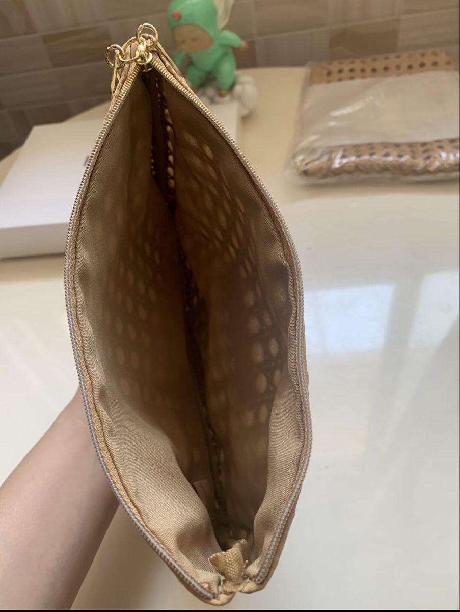 Borse: Dior 2026 Solar Pouch(only) +box – Nuovo e nell'imballaggio originale da Chur venduto da Madeys 5