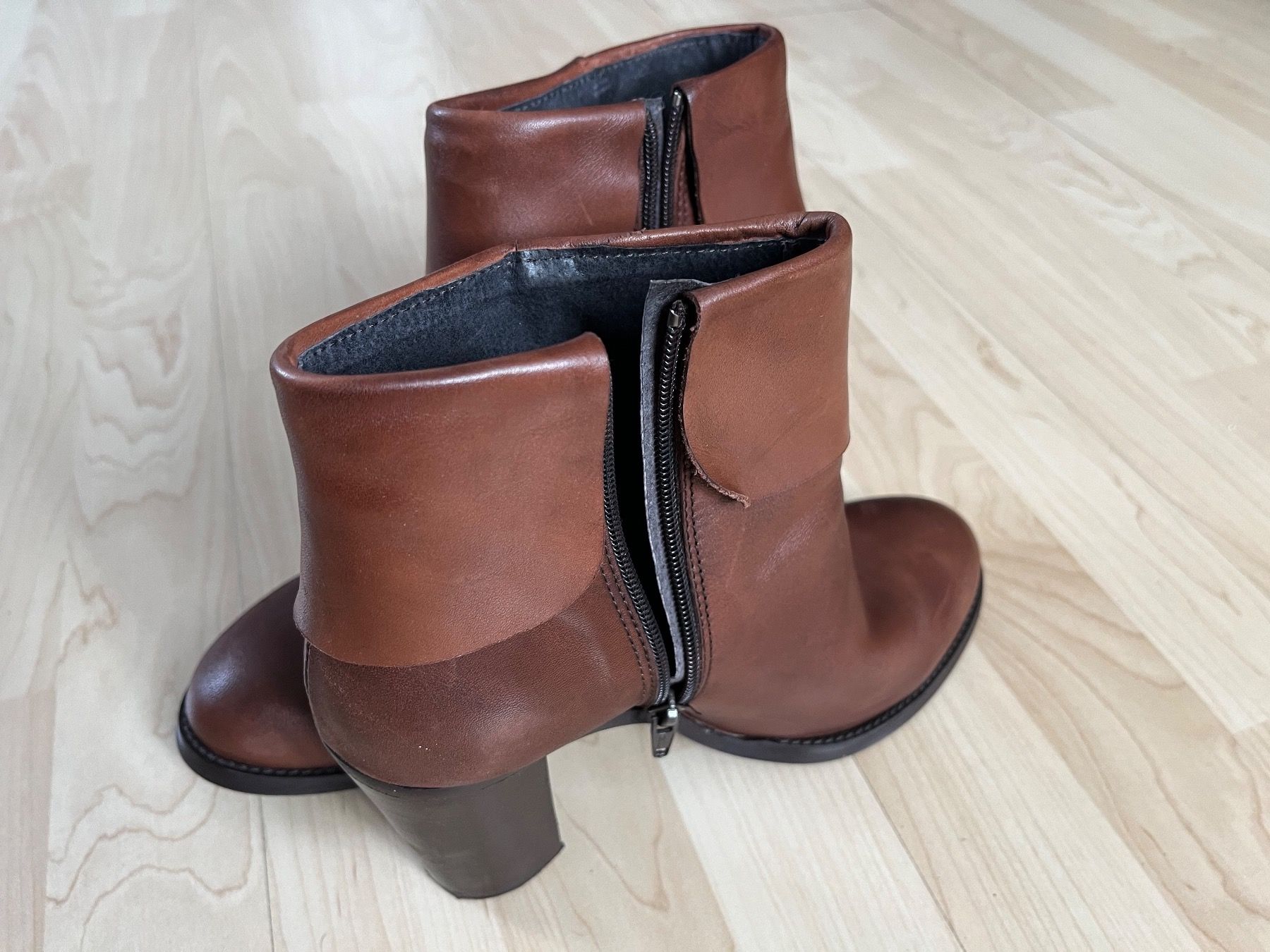 Scarpe da donna: Bottine cuir à talon / Lederstiefeletten mit Absatz – Usato da Zürich venduto da ise_p2bl 2