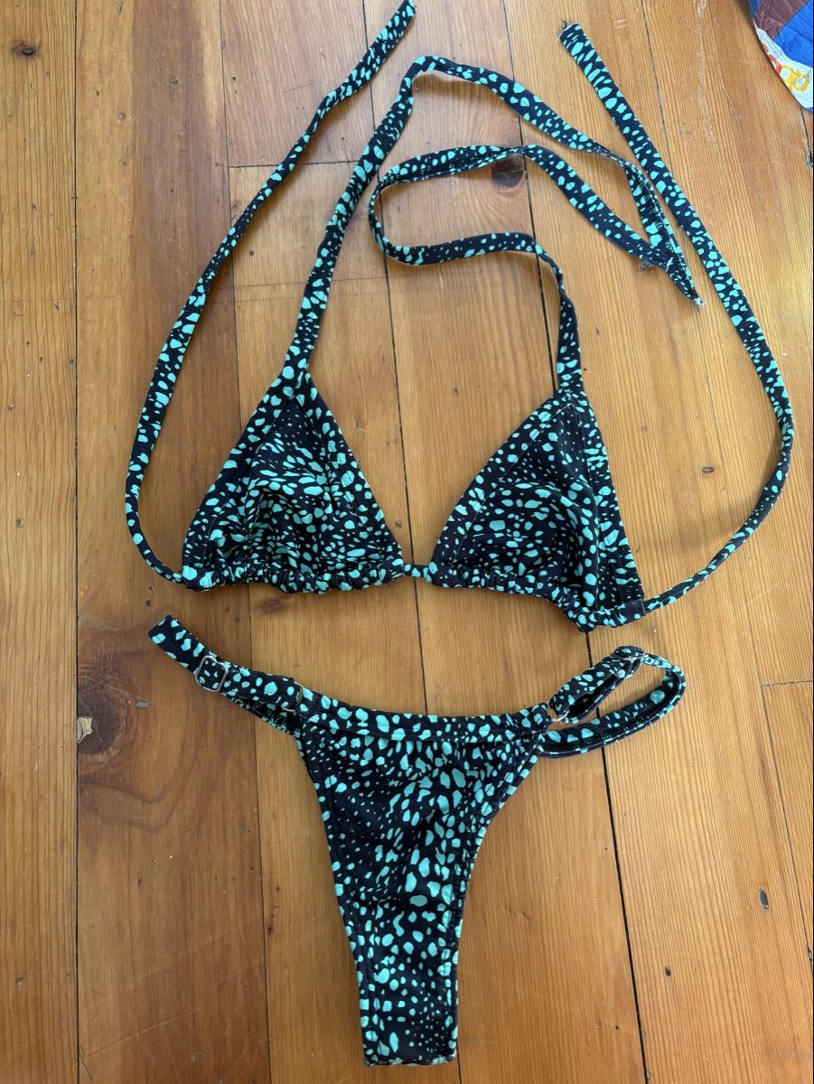 Costumi da bagno & Bikini: Bikini string brasilian – Usato da Sion venduto da edelweissse
