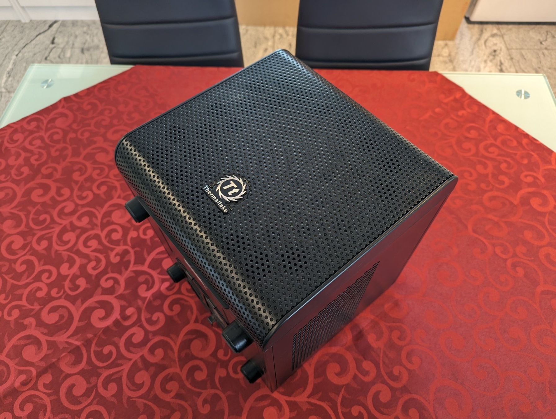 Thermaltake Gehäuse: Thermaltake Core V21 mATX PC-Gehäuse schwarz – Gebraucht aus Arch von  3
