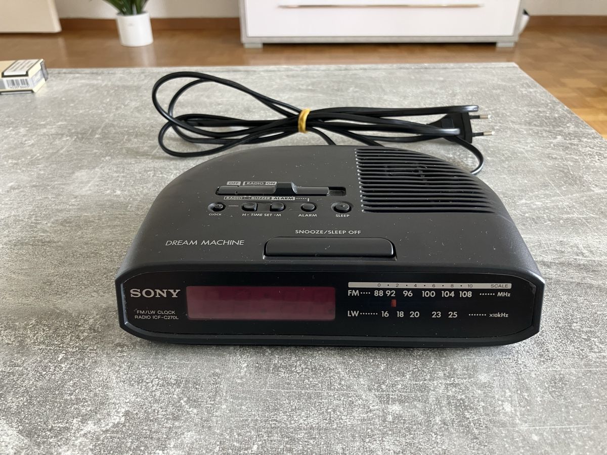 Sony Radio: SONY DREAM MACHINE Radiowecker – Usato da Emmenbrücke venduto da nne_hm9j