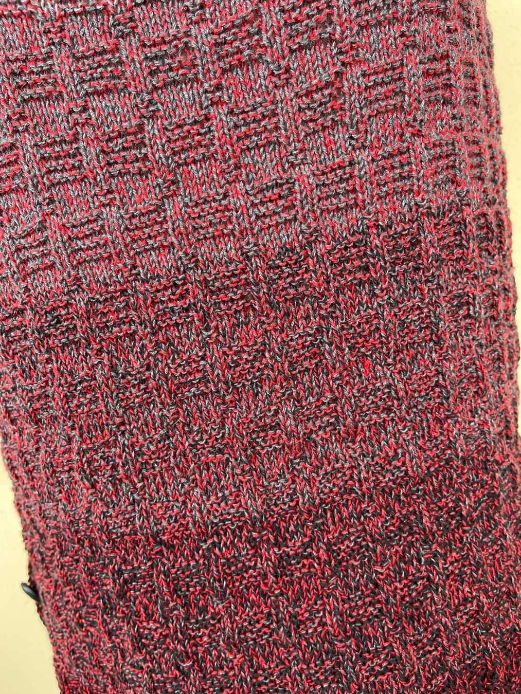 Altro in  Abbigliamento & Accessori: Poncho, rot/grau – Nuovo (secondo la descrizione) da Urnäsch venduto da pas_5r9c 3