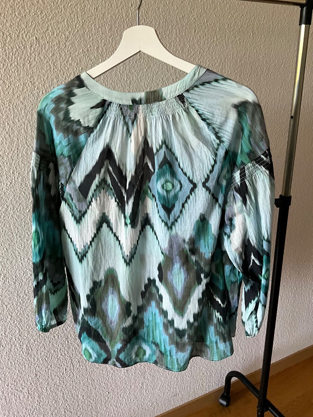 Monari Camicette: Bluse MONARI GR. 38 – Nuovo (secondo la descrizione) da Muri b. Bern venduto da SmuriS 1