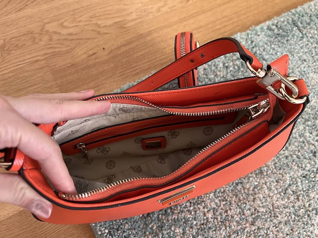Guess Borse da donna: Guess Handtasche Orange / Gold – Usato da Gerlafingen venduto da sel_dp6y 3