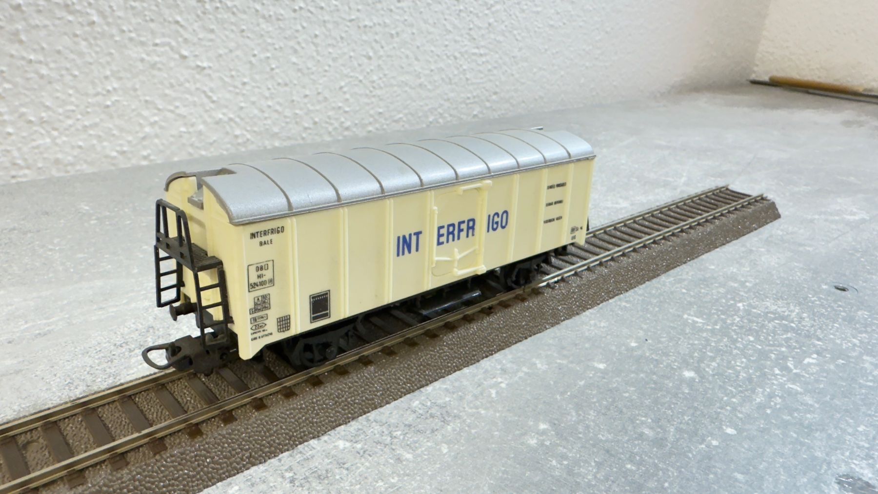 Liliput Modelleisenbahnen: Liliput oder Lima Kühlwagen H0 / DC – Gebraucht aus Windlach von Kelebra