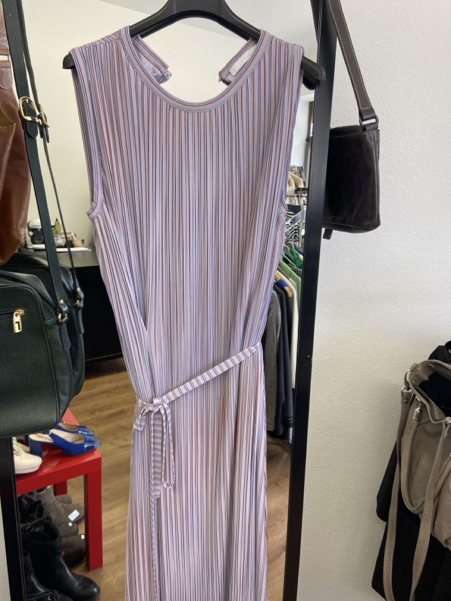 Hugo Boss Robes: Hugo Boss Kleid mega – D'occasion à Olten par AtelierSecondhand23