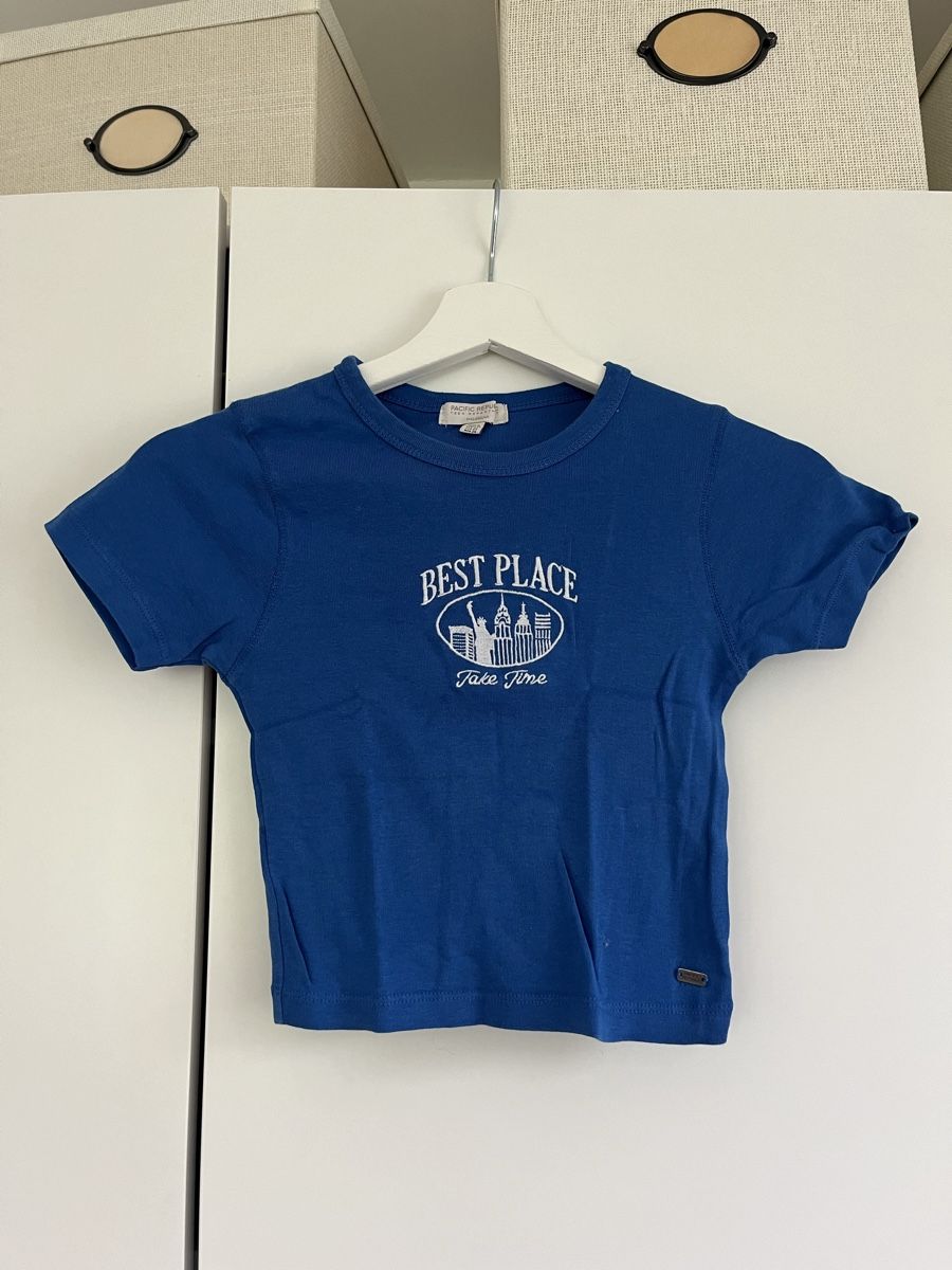 Pull&Bear T-shirt: Pull&Bear Baby Tee – Usato da Bern venduto da valery_la_cherry