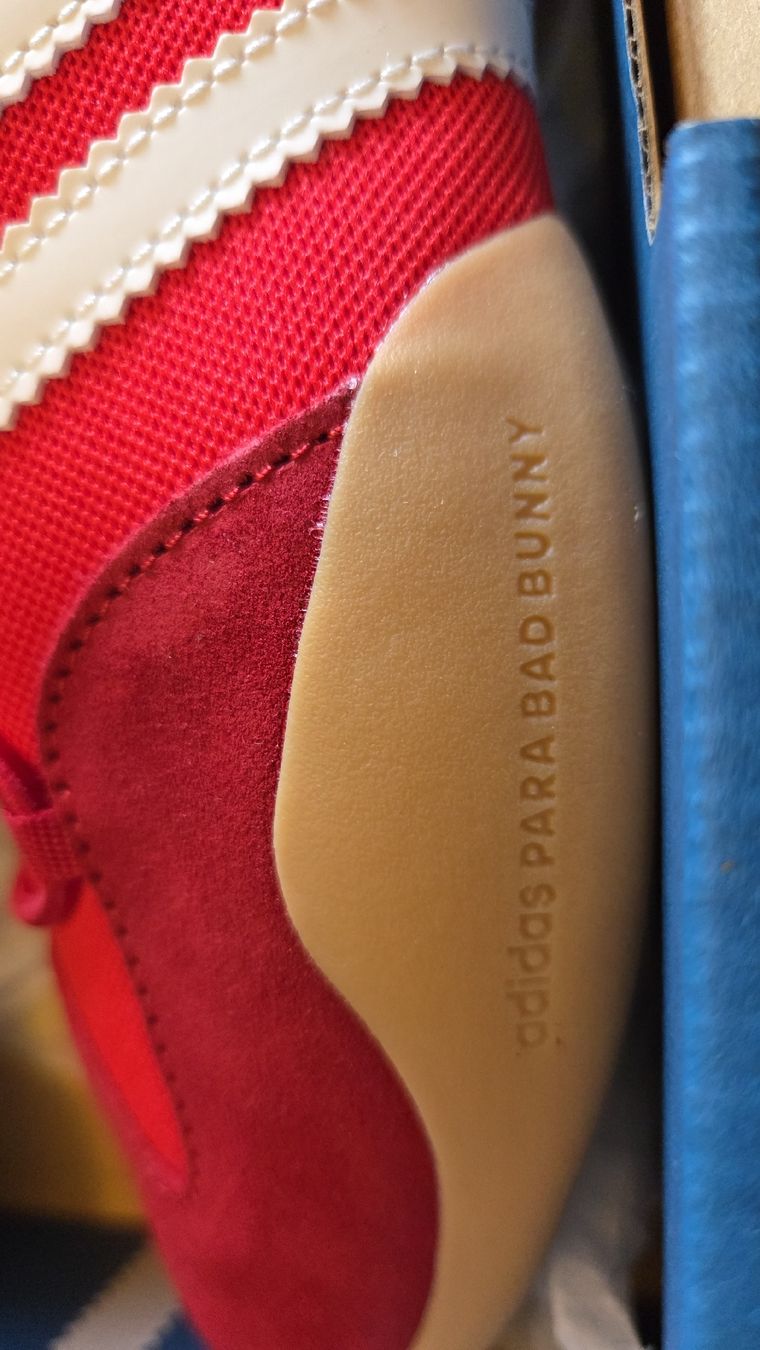 Adidas Herrenschuhe: bad bunny Adidas 39 NEU – Neu und originalverpackt aus Baden von kar_rm7y
