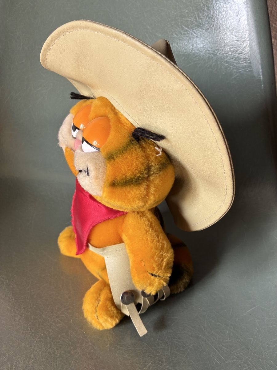 Giocattoli: Garfield Plüschtier  – Usato da Arni AG venduto da Pinsel77 1