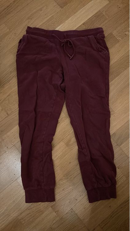Pantalons: Bequeme Jogginghose, Gr. S eher XS – D'occasion à Güttingen par Pinguin.