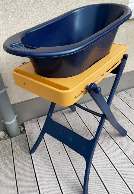 Vasche da bagno: Baignoire bébé en plastique – Usato da Saignelégier venduto da COX07 7