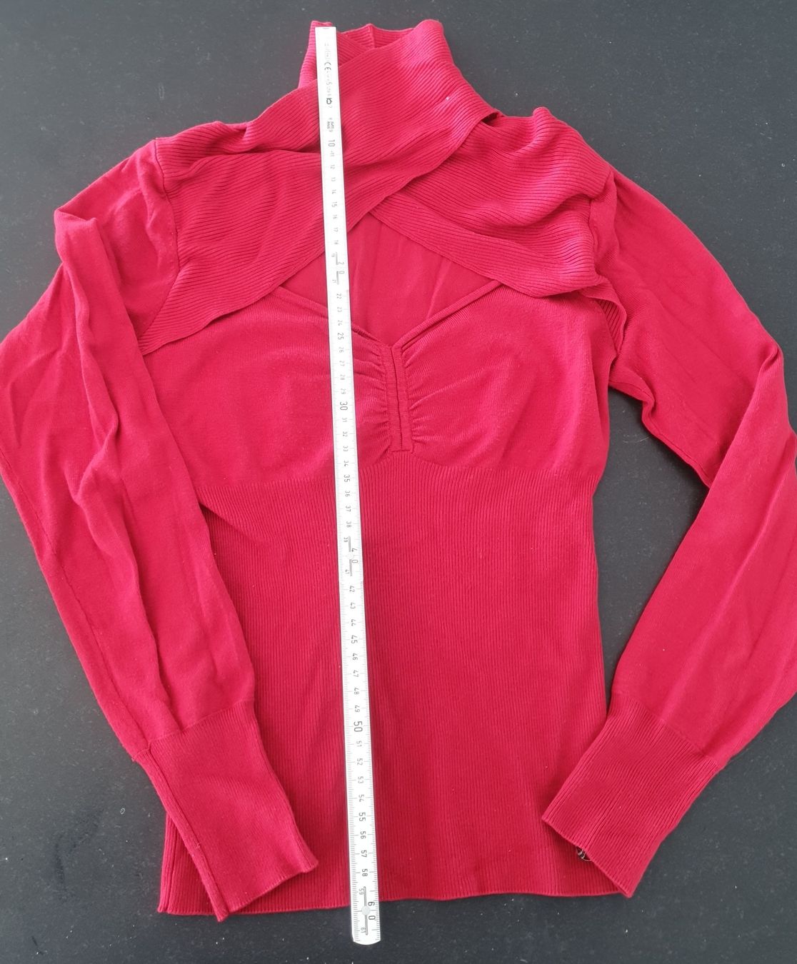 Morgan Pullover & Sweatshirts: Pull rouge élégant, taille M, Morgan – Gebraucht aus Neuchâtel von viv_zf9x