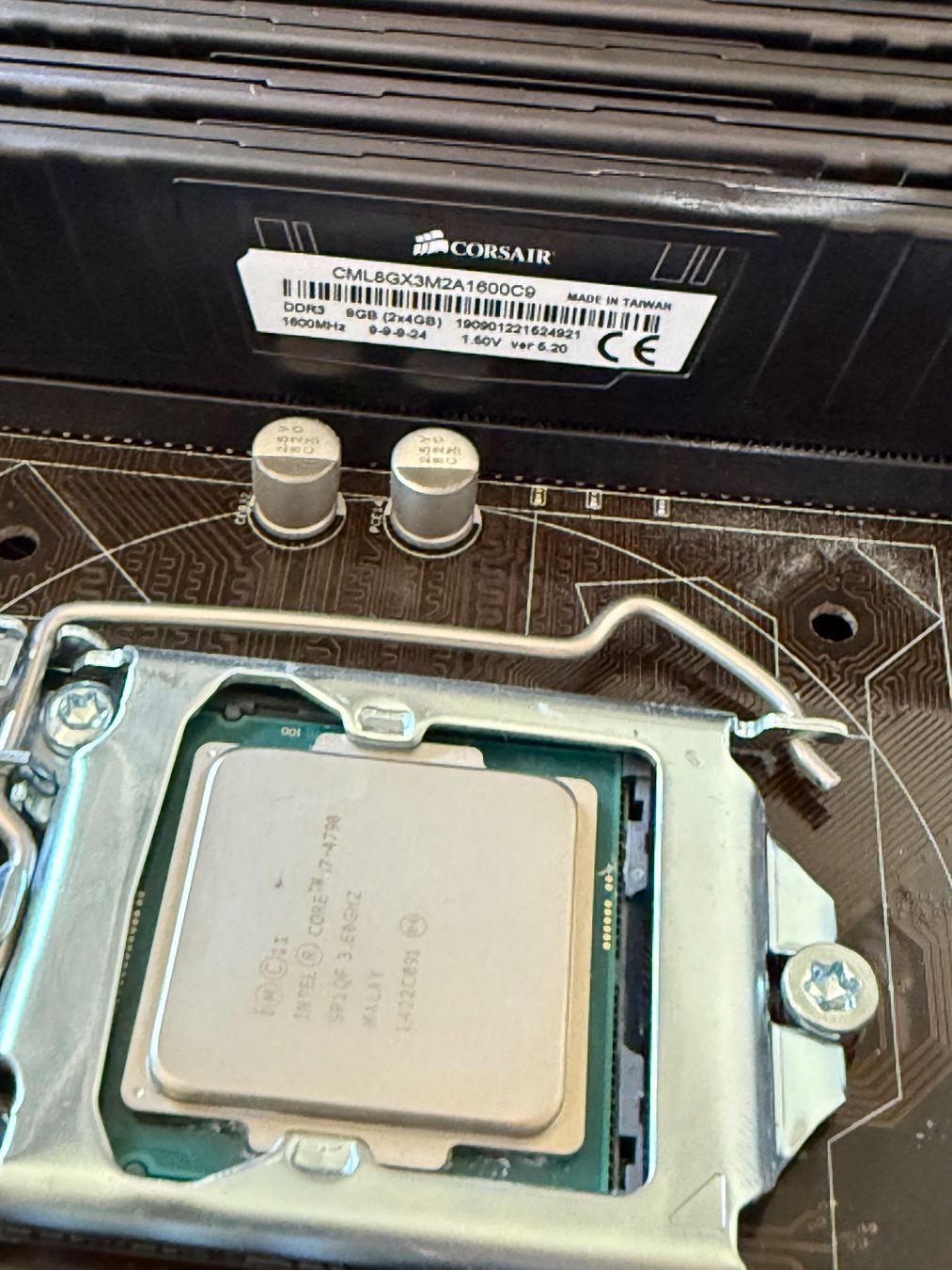 Asrock Schede madri: ASRock H87 Pro4 Mainboard mit Intel Core i7-4790 CPU – Usato da Dübendorf venduto da bol_wv95 2