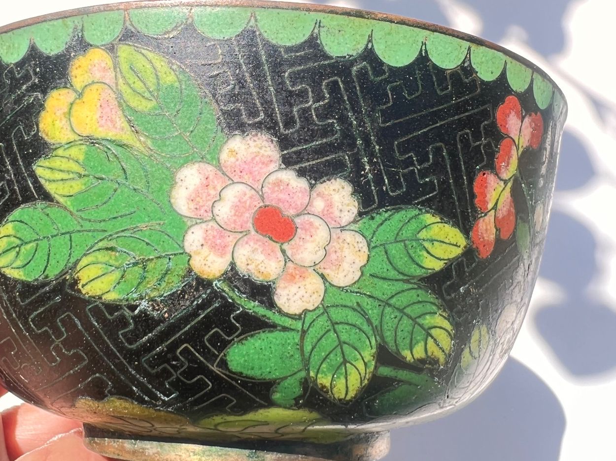 Ciotole: Antique brass enamel Chinese export bowls – Usato da Lausanne venduto da NYC67 4