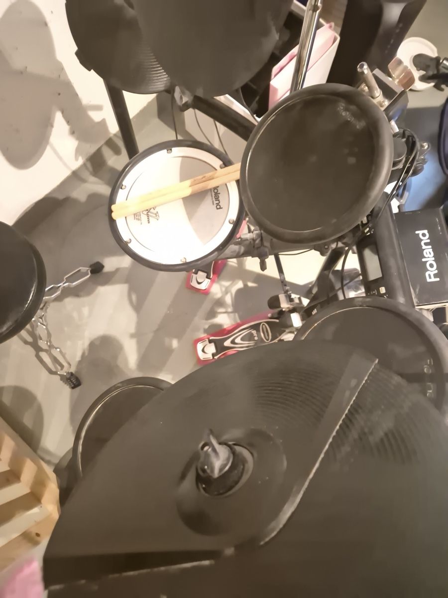 Strumenti musicali: Roland E-Drum Set TD-4KP V-Drums – Usato da Wald ZH venduto da Kitty_pink123 3