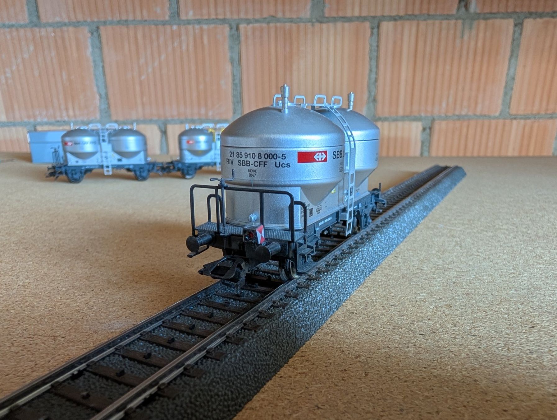 Märklin Modelleisenbahnen: Märklin 3 x 47612 Silowagen SBB – Gebraucht aus Steffisburg von Narzisse 4
