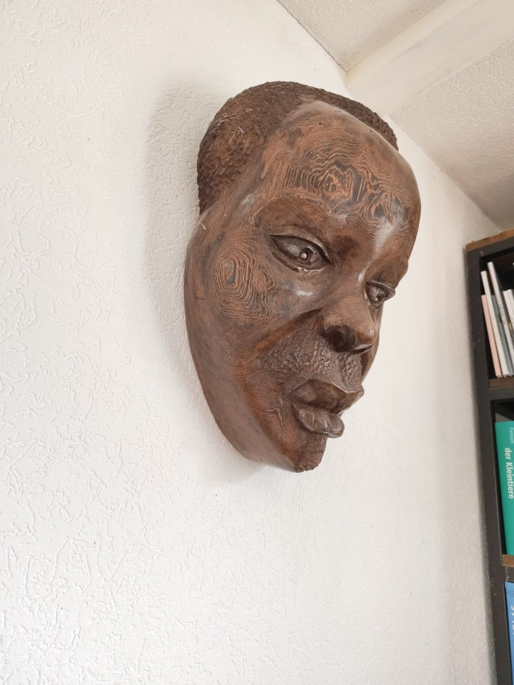 Arte internazionale: GESCHNITZTE HOLZMASKE 50CM – Usato da Bäch SZ venduto da BirdyTheBird 1