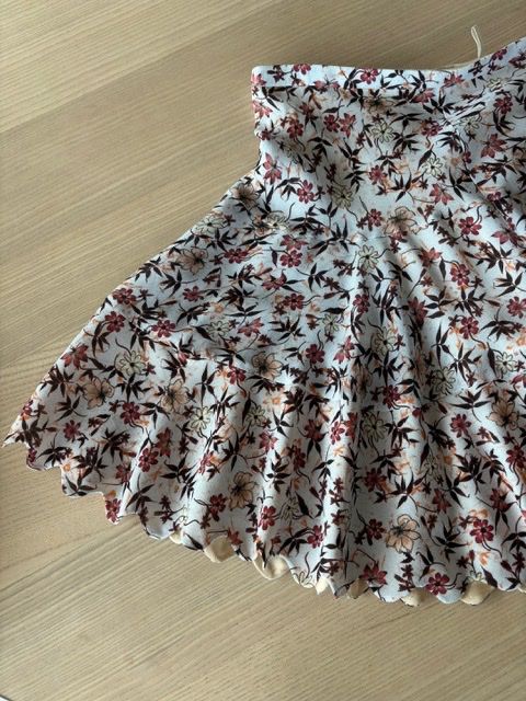Chloé Pantaloni: Hosenröcklein von Chloé – Nuovo (secondo la descrizione) da Rapperswil SG venduto da Carlotta1 4