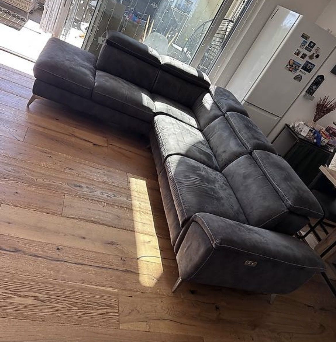 Divani: Ecksofa mit Relaxfunktion – Usato da Bubikon venduto da Diana085