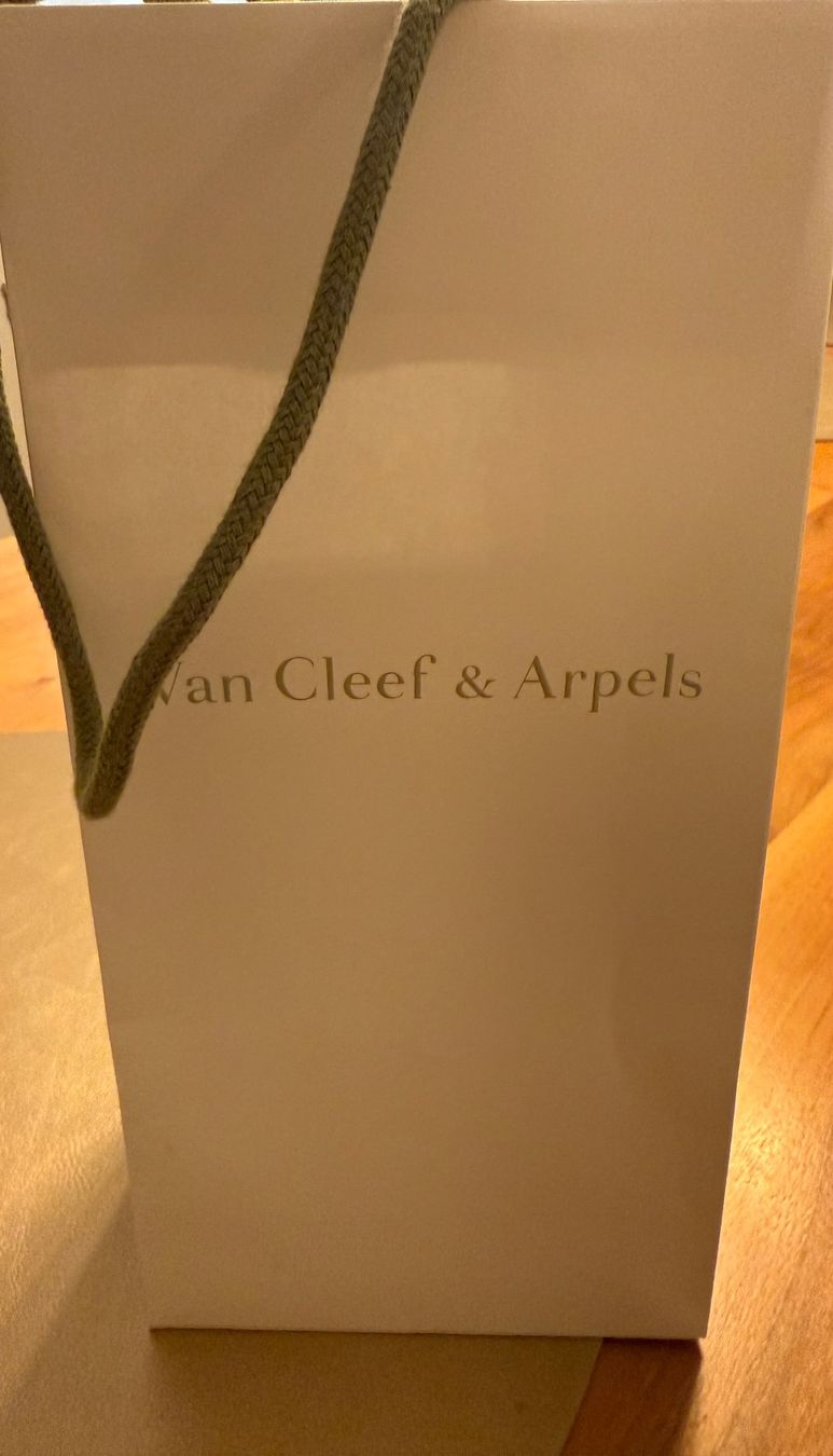 Van Cleef Bracciali & Braccialetti: Van Cleef Sweet Alhambra bracelet new – Usato da Adliswil venduto da ale_dv2q 1