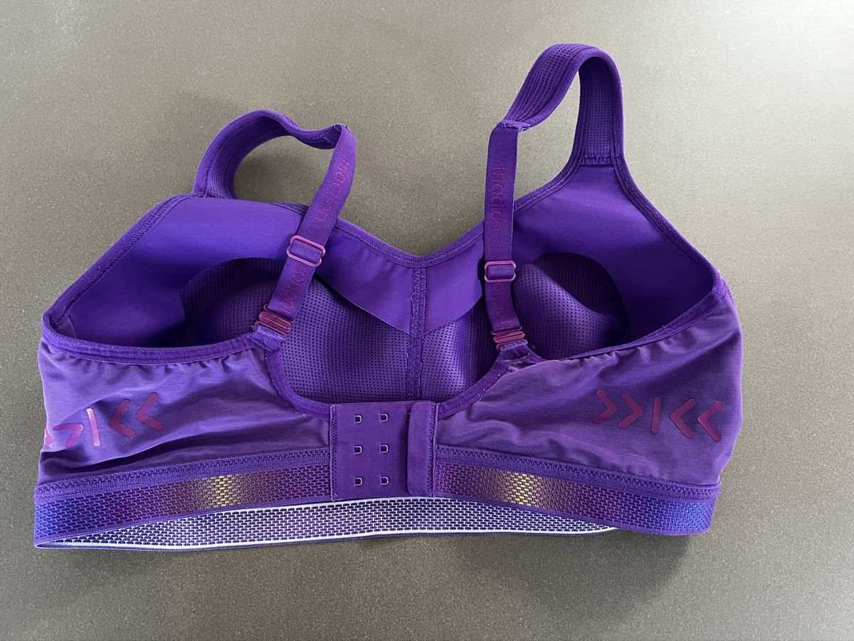Triumph Tops: Triumph TRIACTION CARDIO CLOUD Sport BH mit Racerback – Gebraucht aus Glattfelden von Minoux 1