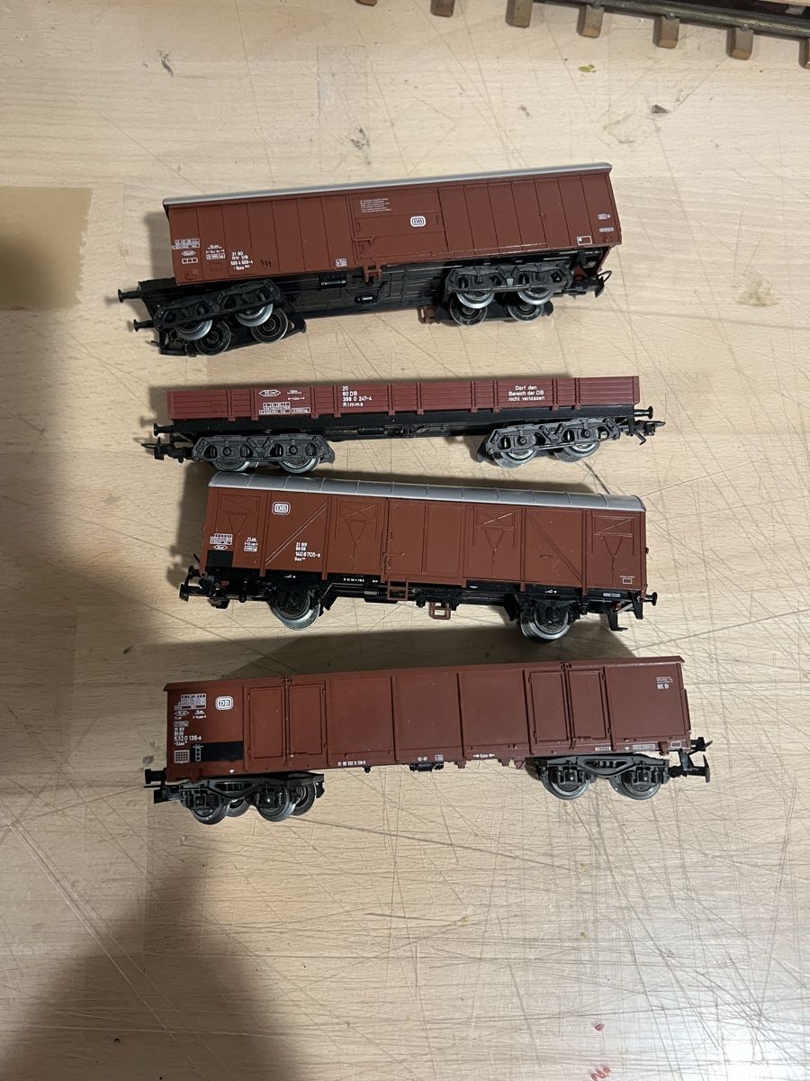 Märklin Modellini di ferrovie: Märklin Güterwagen  – Usato da Dübendorf venduto da Troggy