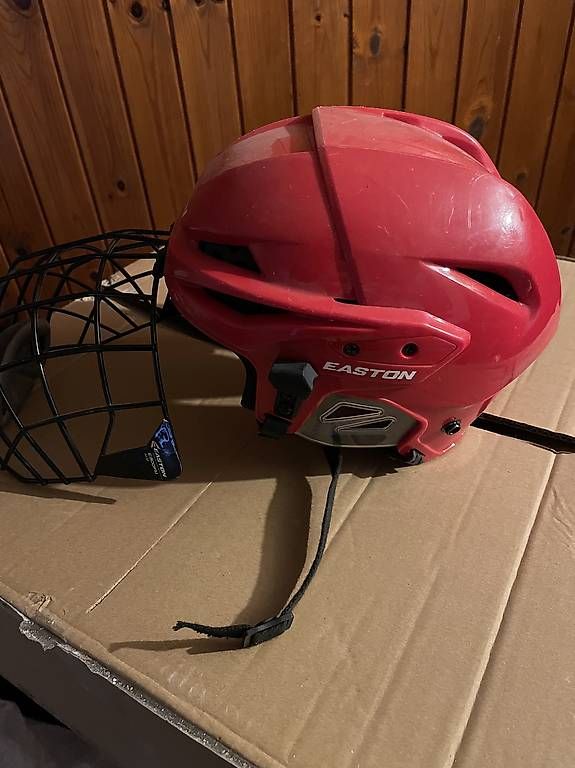 Caschi: Casque hockey junior  – Usato da Montana venduto da sfs_qy6d 1