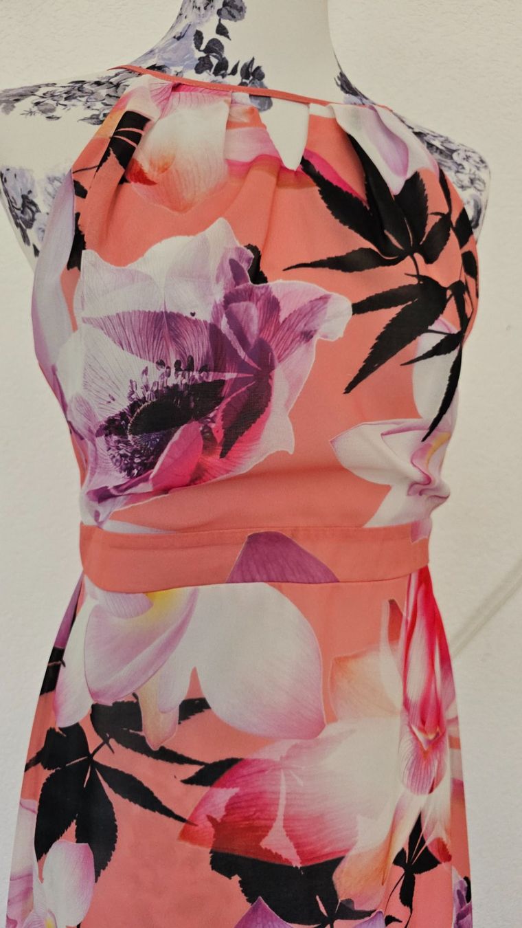 Vestiti: Lipsy Kleid Gr. UK 12 - EU 38 – Nuovo (secondo la descrizione) da Sierre venduto da ReflektSlow 2