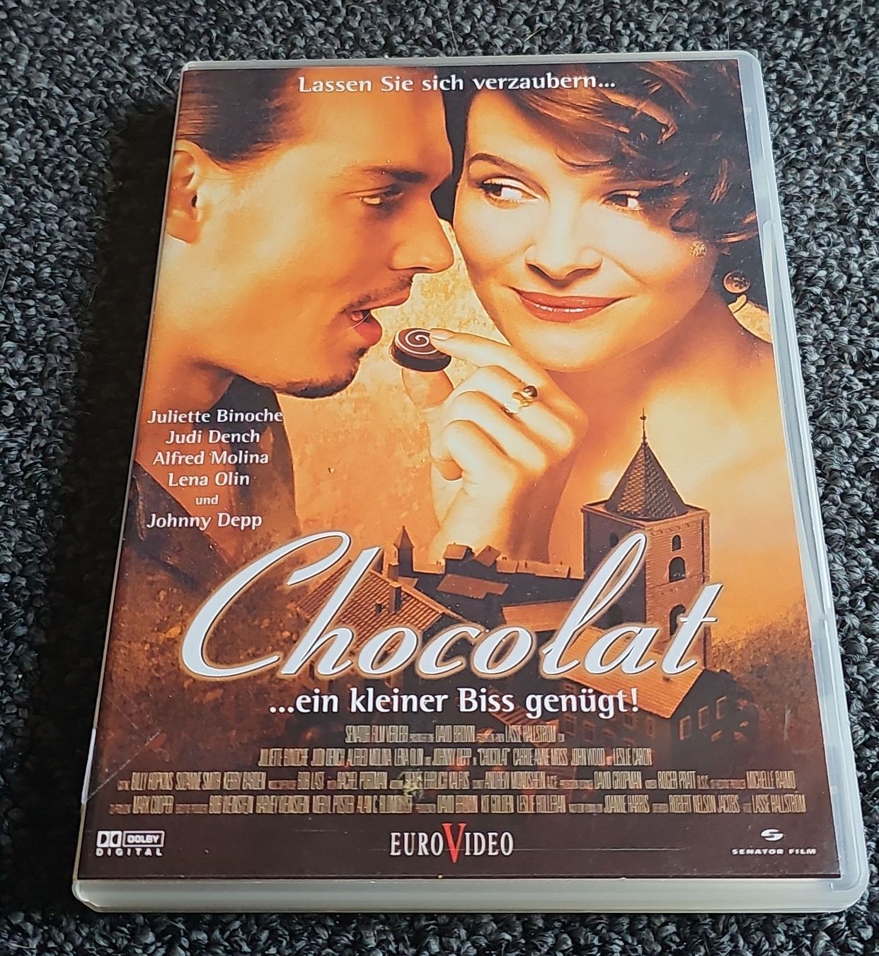 Tutti i DVDs: Chocolat (22434) – Usato da Ruswil venduto da jan_bxl5