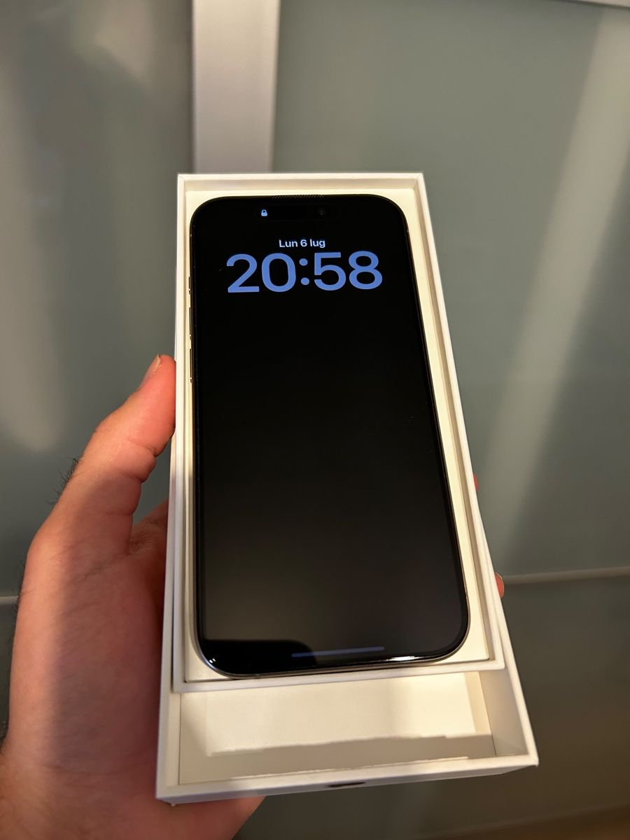 Apple Portables: iPhone 15 Pro Custodie Accessori – D'occasion à Cugnasco par Vuencx1 4
