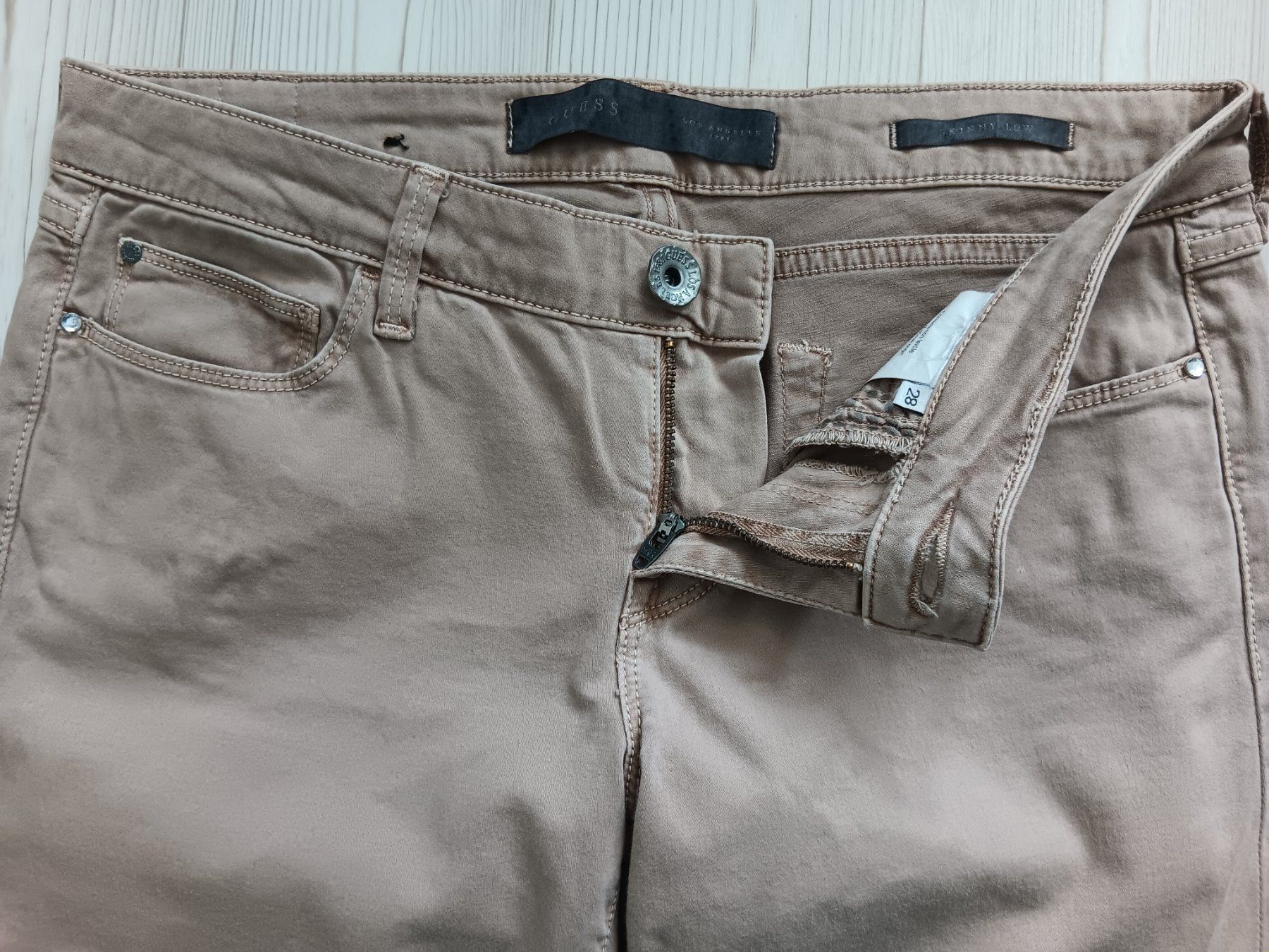 Guess Jeans: GUESS Jeans SKINNY LOW taille / Grosse 28 – Gebraucht aus Cossonay-ville von Super-Price-Quality 4