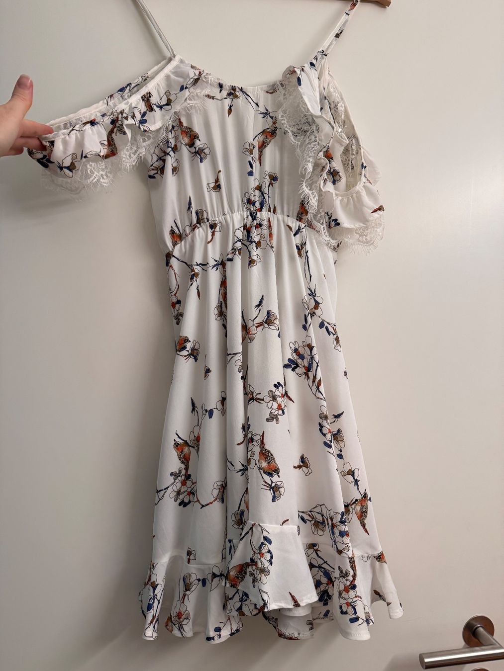 Kleider: Sommerkleid Blumenmuster mit Spitzenbesatz Grösse S – Gebraucht aus Dietikon von dia_bkv5 4