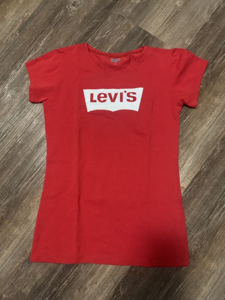 Levi's T-shirt: Levi‘s T-Shirt – Difettoso da Emmen venduto da ama_8wmn
