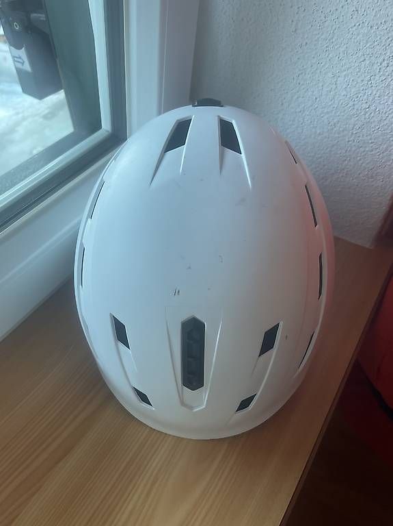 Helme: Helm Velo Skate Ski Snowboard weiss M  – Gebraucht aus Rüschlikon von kat_td6h