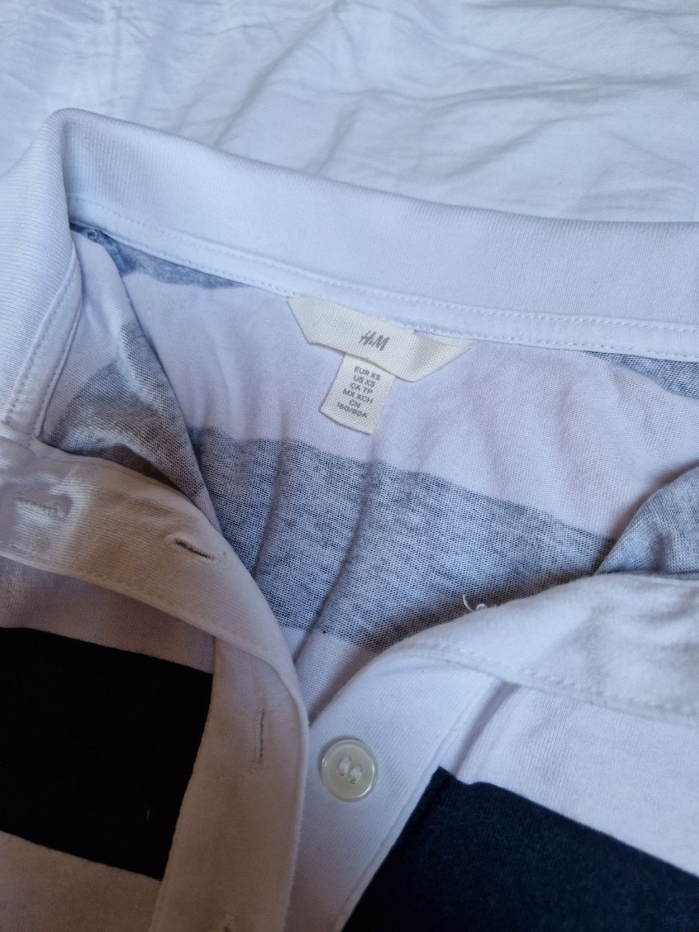 H&M Polo-Shirts: H&M Poloshirt gestreift Grösse XS – Gebraucht aus Mellingen von BiBi.16 1